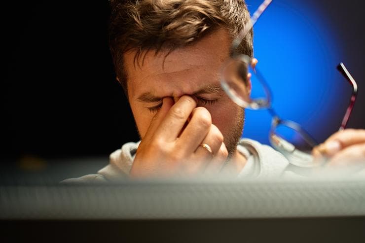Eye Strain Explained: Causes and Simple Fixes