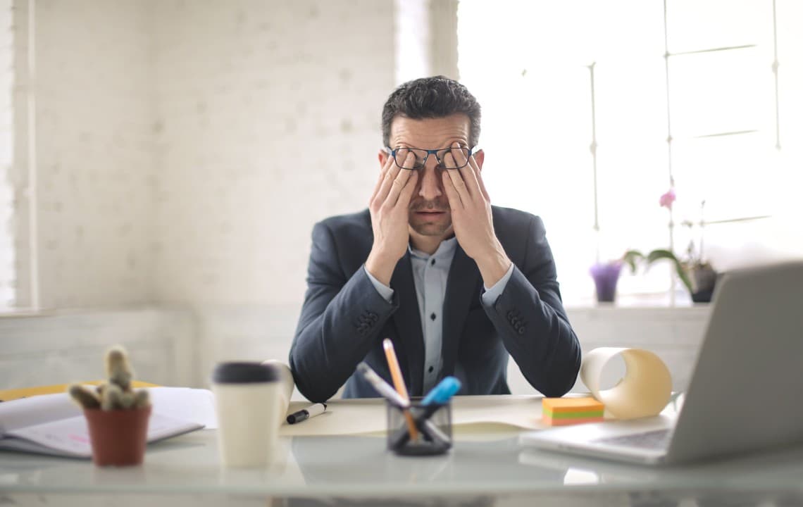 Physical Habits That Build Calm and Focus in the Workplace